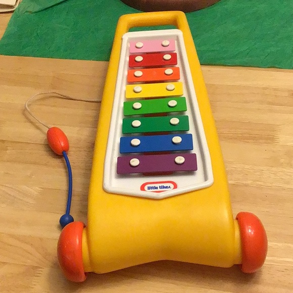 Little tykes Toys Vintage Little Tikes Yellow Rolling Xylophone Toy